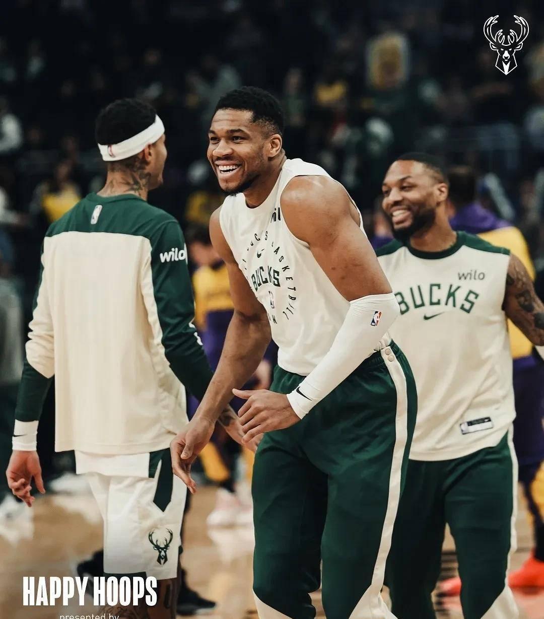 赛地聚焦——全明星赛今夜热度飙升,密尔沃基雄鹿单刀错失,话题不断,赛程密集仍需轮换的简单介绍 赛地聚焦——全明星赛今夜热度飙升,密尔沃基雄鹿单刀错失,话题不断,赛程密集仍需轮换的简单介绍