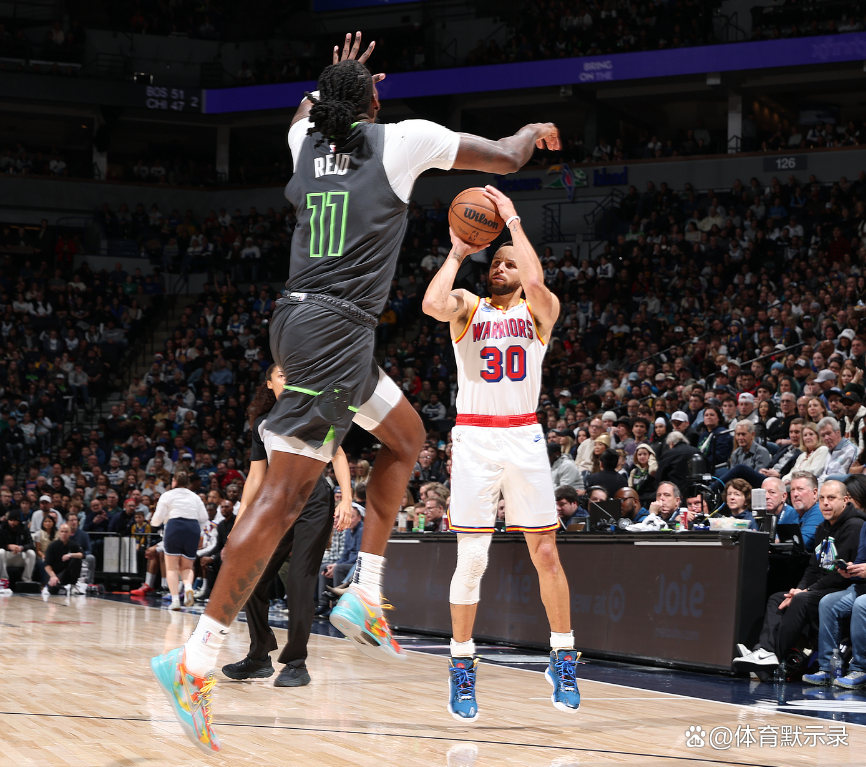 包含清晨体能课后，金州勇士强势反弹备战NBA季后赛，压力陡增，细节决定成败的词条